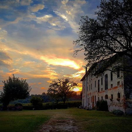 Pie Castello Bed & Breakfast Susegana Bagian luar foto