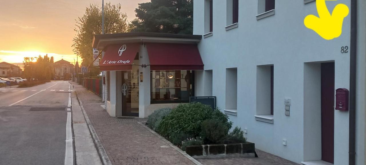 Pie Castello Bed & Breakfast Susegana Bagian luar foto